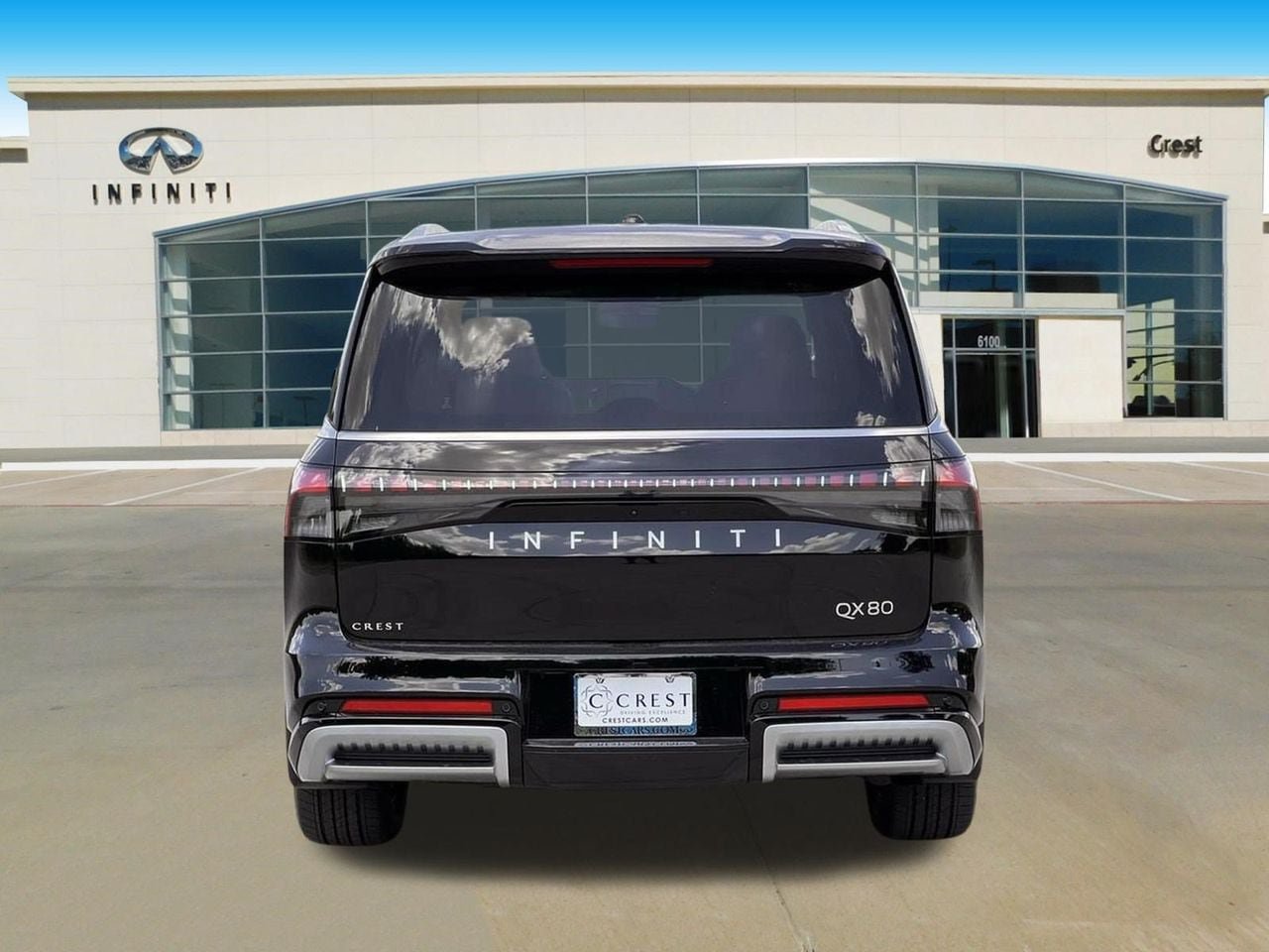 New 2027 INFINITI QX80 Luxe w/ Cargo Package RWD image 4