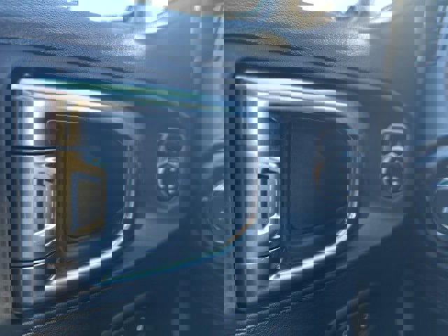 New 2026 Jeep Wrangler Unlimited Rubicon w/ Safety Group image 17