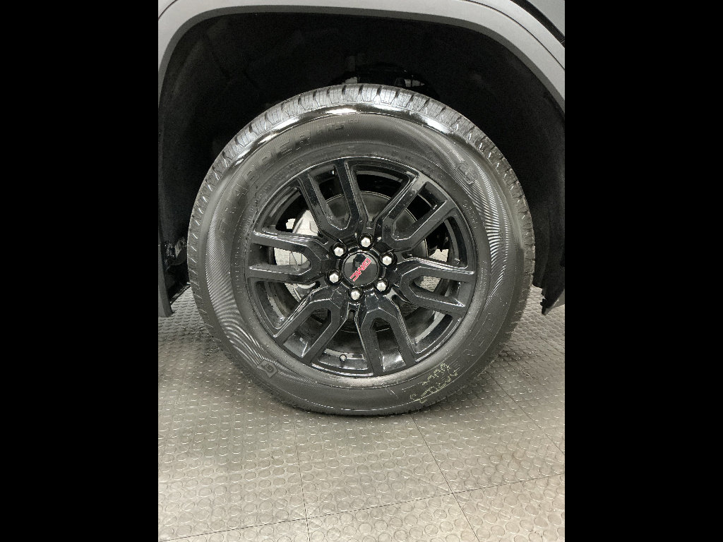 New 2026 GMC Sierra 1500 Elevation image 30