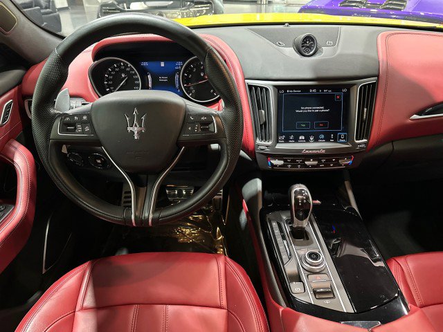 Used 2018 Maserati Levante GranSport AWD/4WD image 15