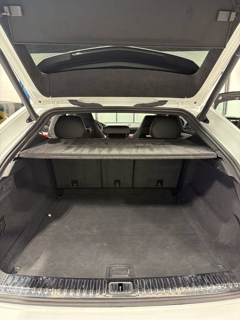 Used 2020 Lamborghini Urus AWD/4WD image 13