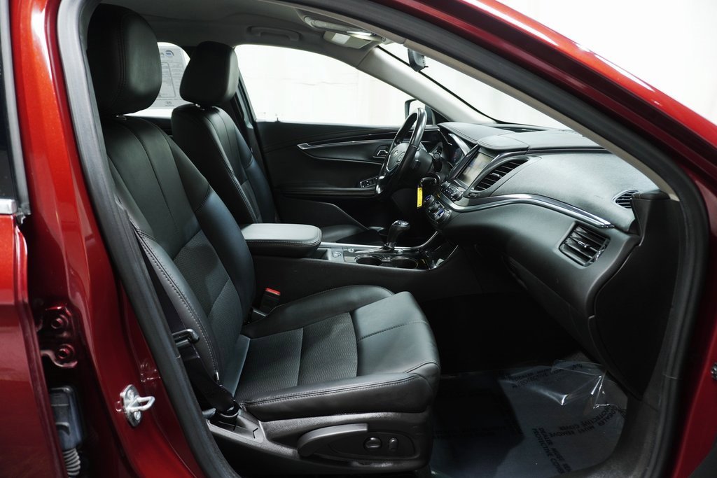 Used 2017 Chevrolet Impala LT image 11