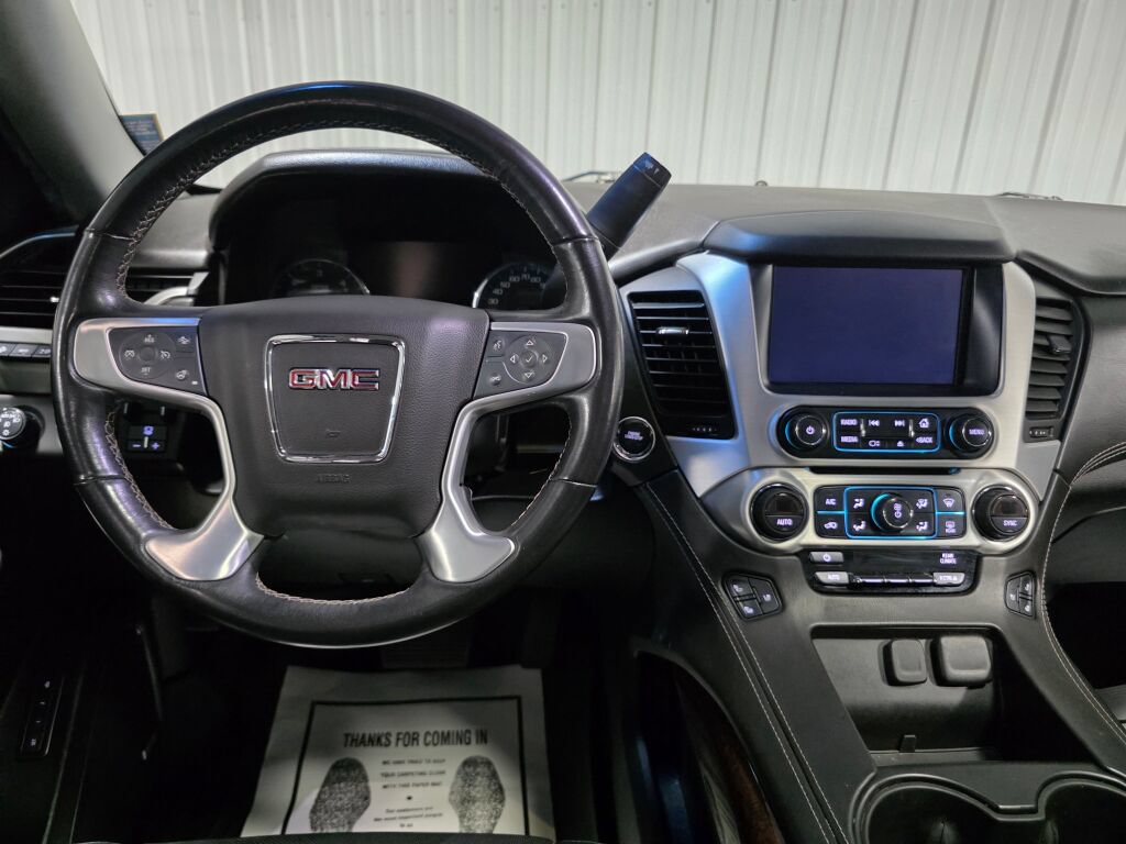 Used 2019 GMC Yukon XL SLT w/ Graphite Performance Edition AWD/4WD image 8