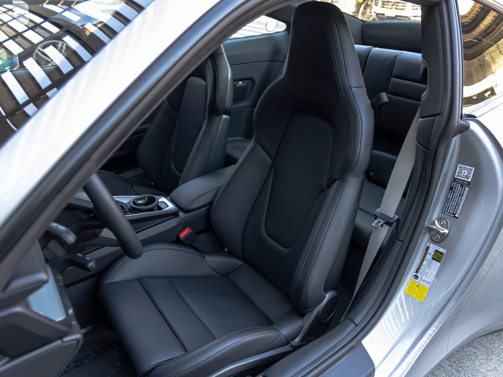 Used 2025 Porsche 911 Carrera T image 5