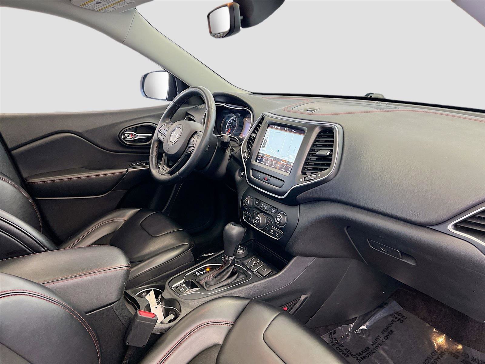 Used 2019 Jeep Cherokee Trailhawk w/ Comfort/Convenience Group image 29