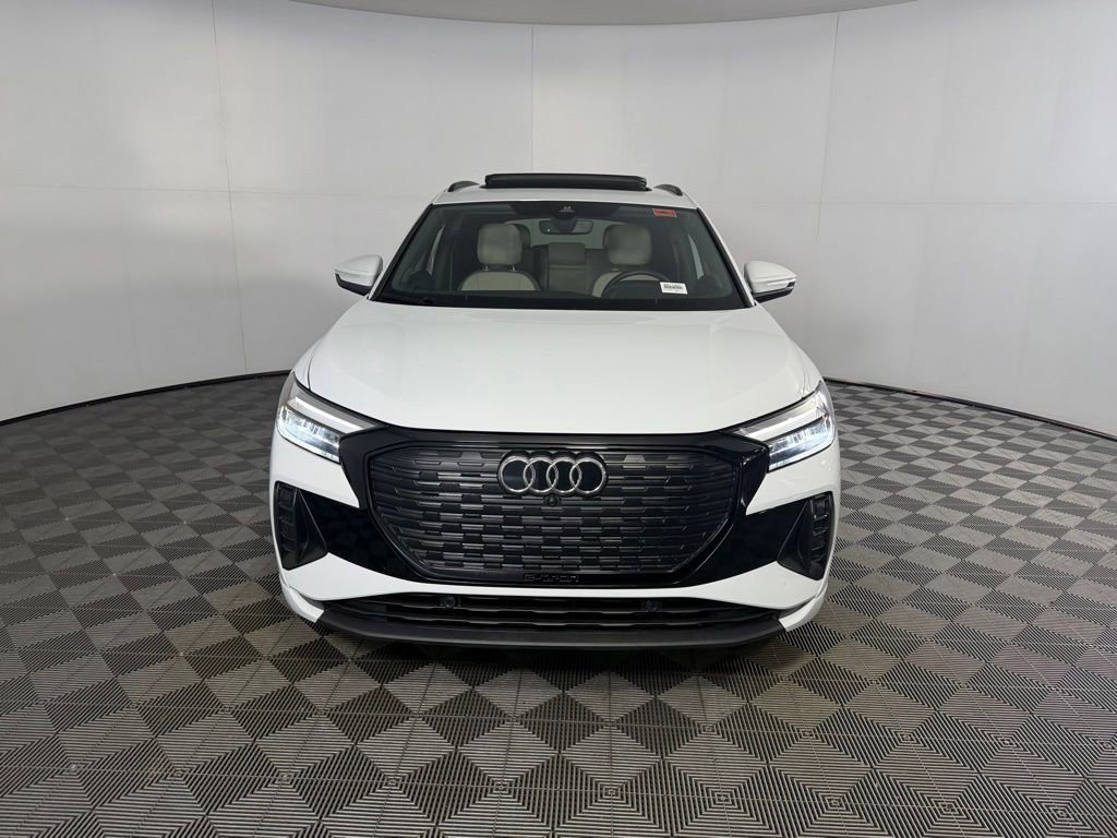 Used 2025 Audi Q4 e-tron Premium w/ Convenience Package RWD image 11