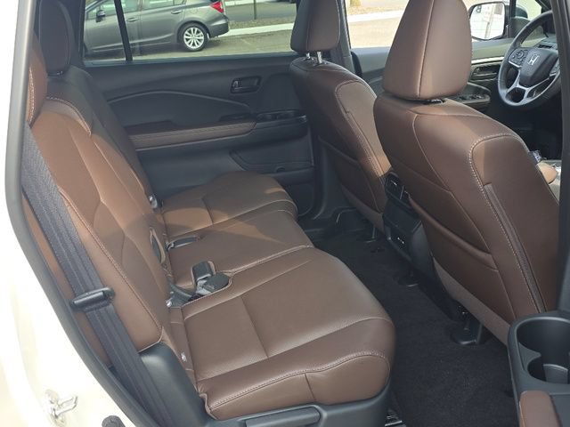 Certified 2025 Honda Passport EX-L image 14