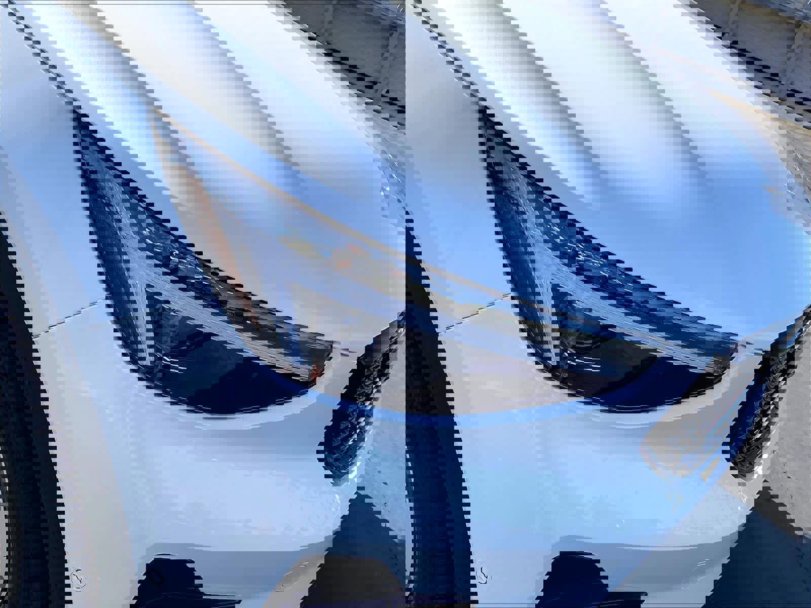 New 2026 Volvo XC40 B5 Plus w/ Protection Package Premier image 32