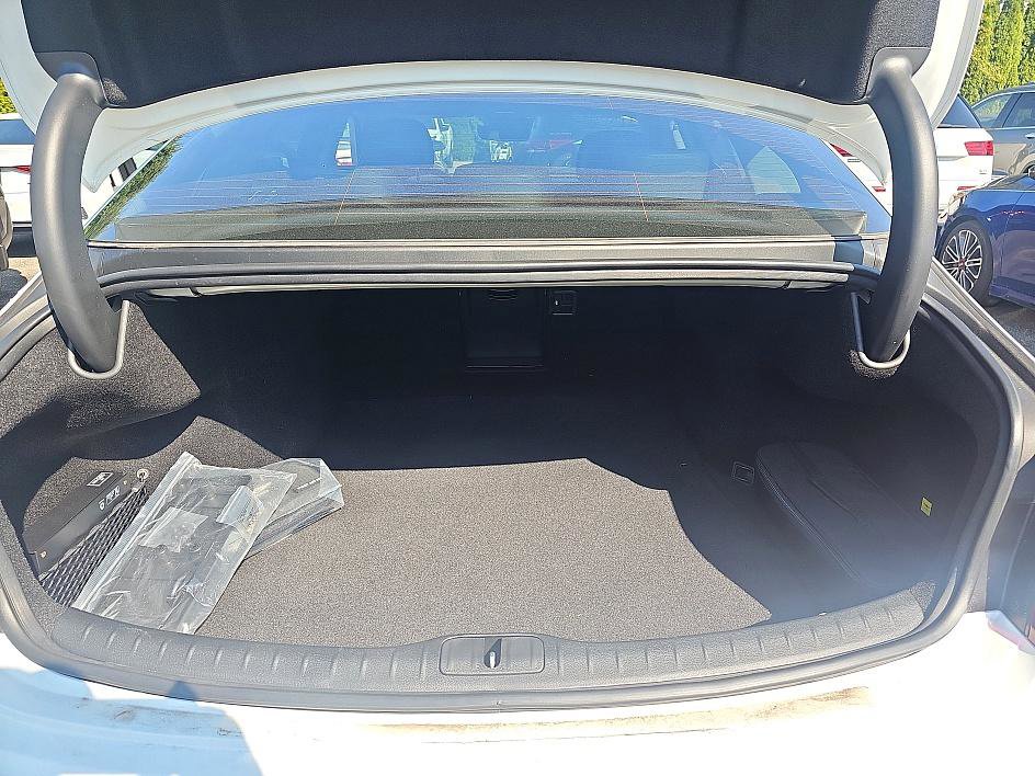 Used 2025 Genesis G80 2.5T Advanced image 34