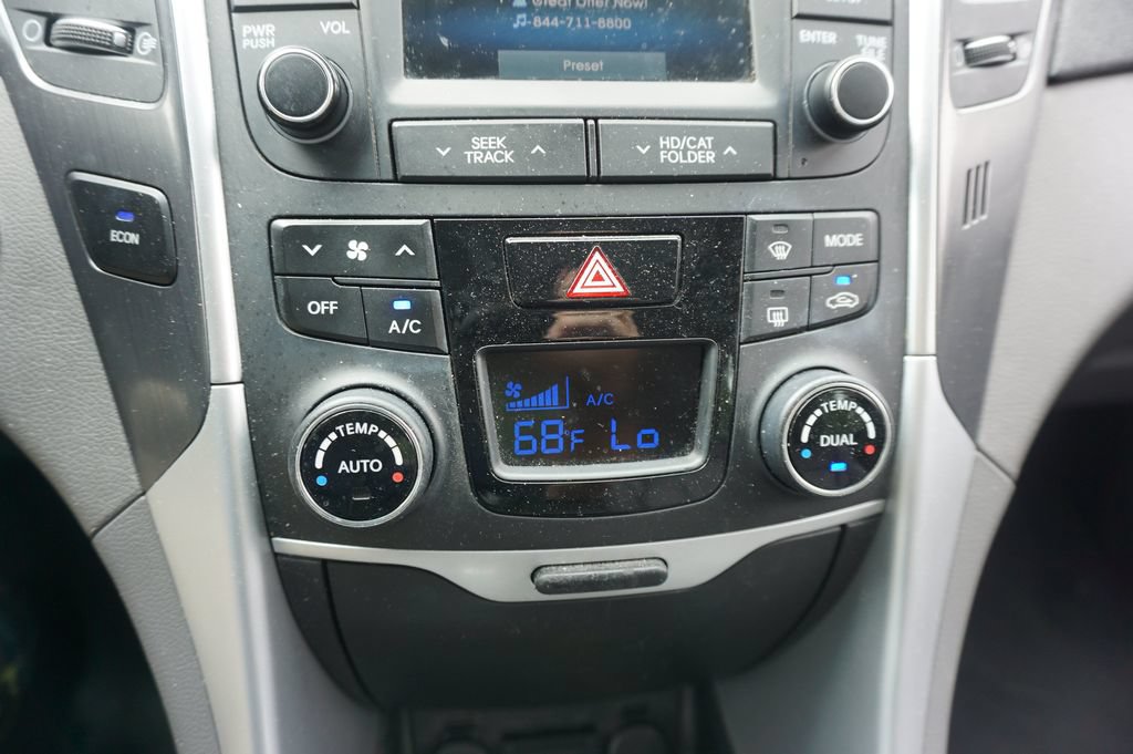 Used 2014 Hyundai Sonata Hybrid FWD image 10