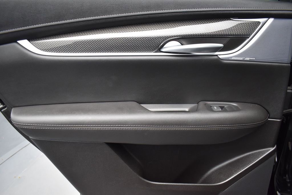 Used 2023 Cadillac XT5 Sportv w/ LPO, Floor Liner Package AWD/4WD image 24