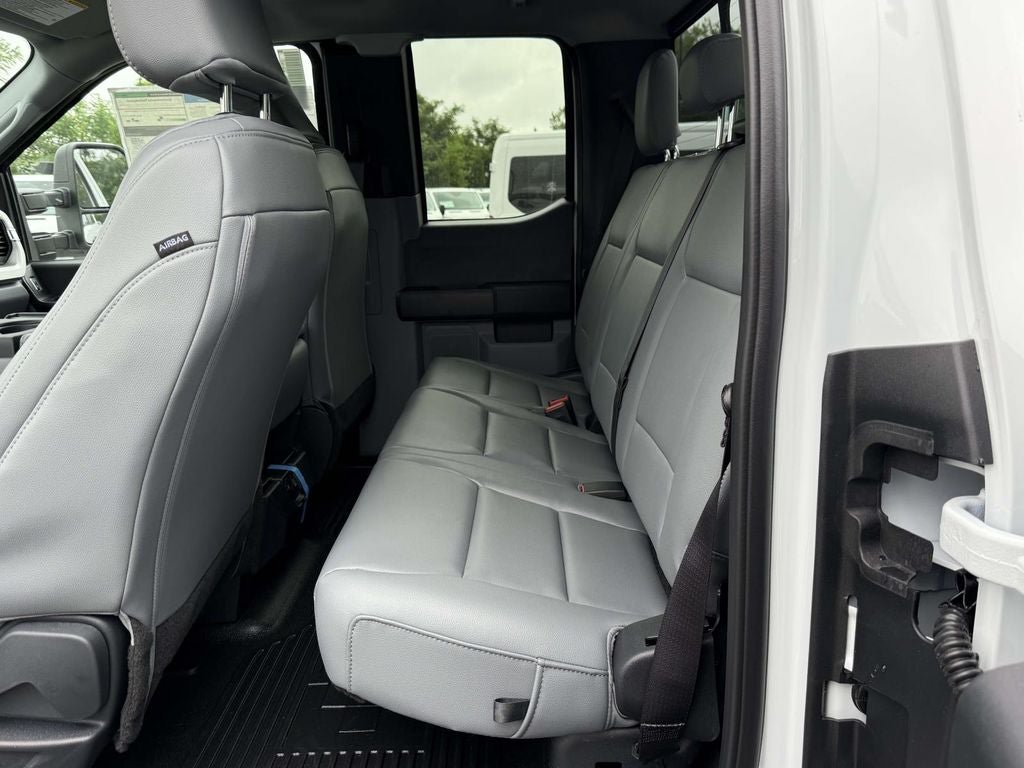 New 2026 Ford F350 XL w/ FX4 Off-Road Package AWD/4WD image 10