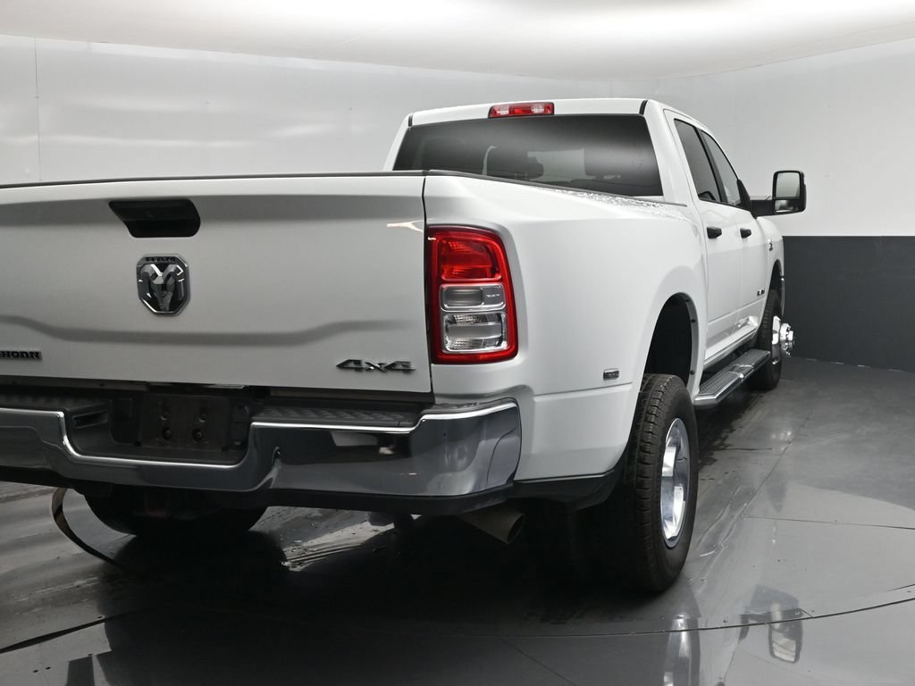 Used 2024 RAM 3500 Big Horn AWD/4WD image 28