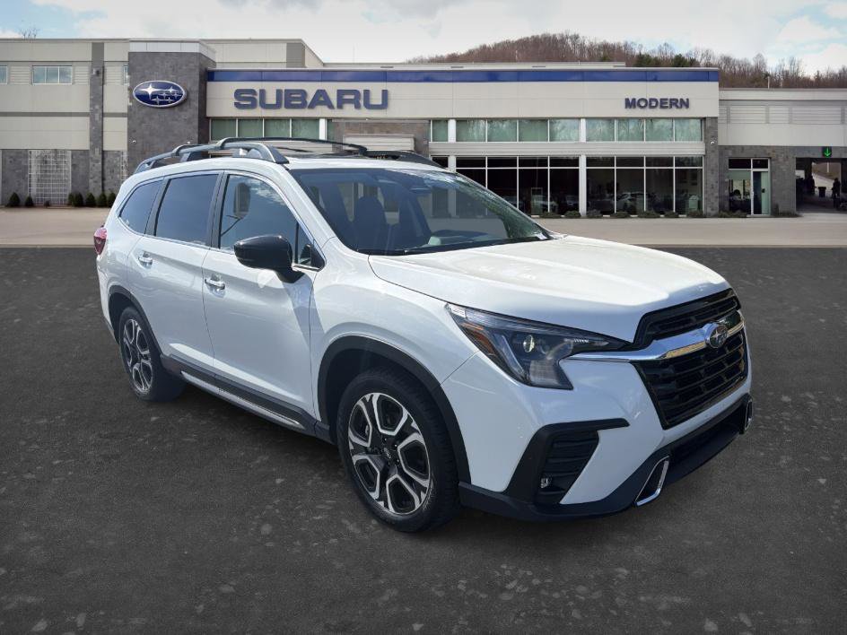 Used 2024 Subaru Ascent Touring AWD/4WD image 3
