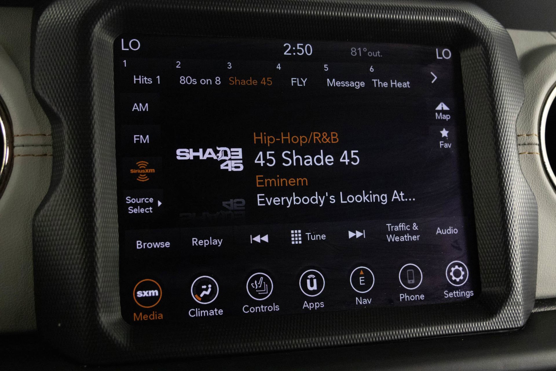 Used 2022 Jeep Wrangler Unlimited Sahara image 25