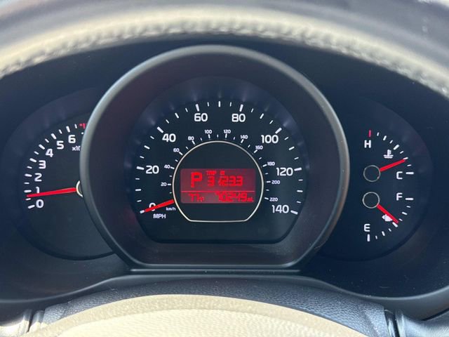 Used 2015 Kia Soul ! w/ Sun & Sound Package FWD image 28