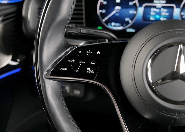 Used 2024 Mercedes-Benz Maybach GLS 600 4MATIC image 21