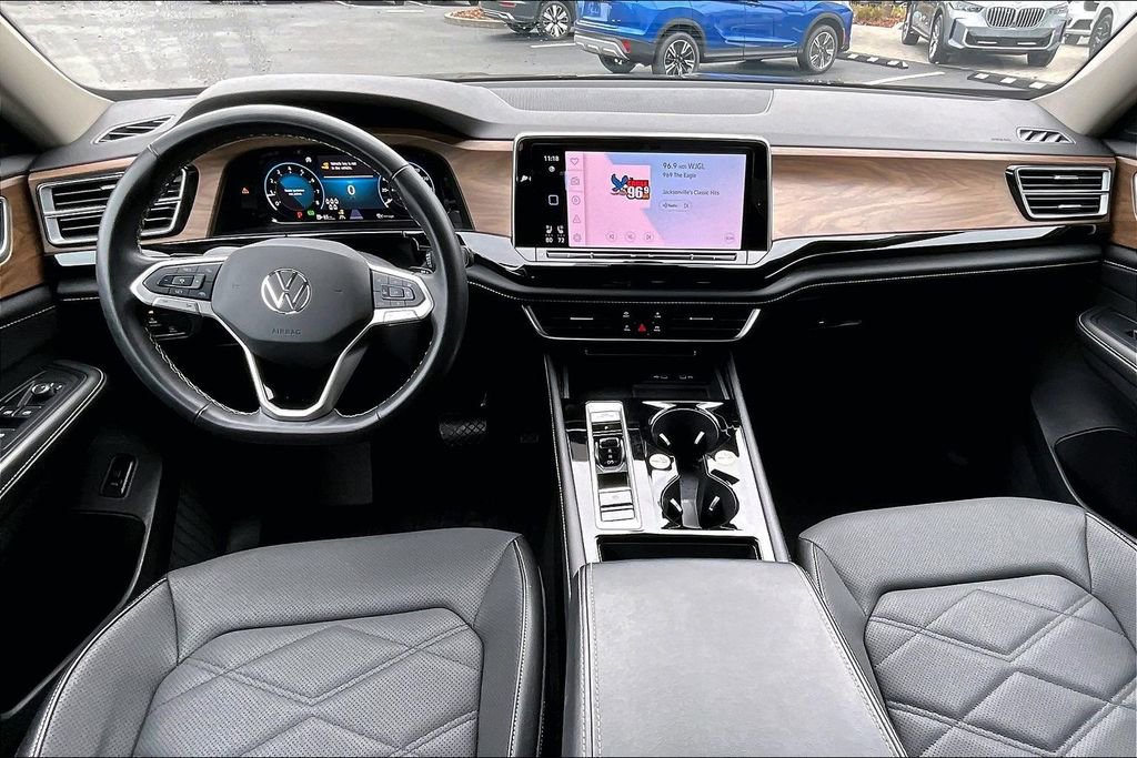 Used 2024 Volkswagen Atlas SE image 7