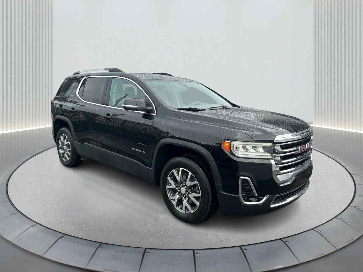 Certified 2023 GMC Acadia SLT image 3