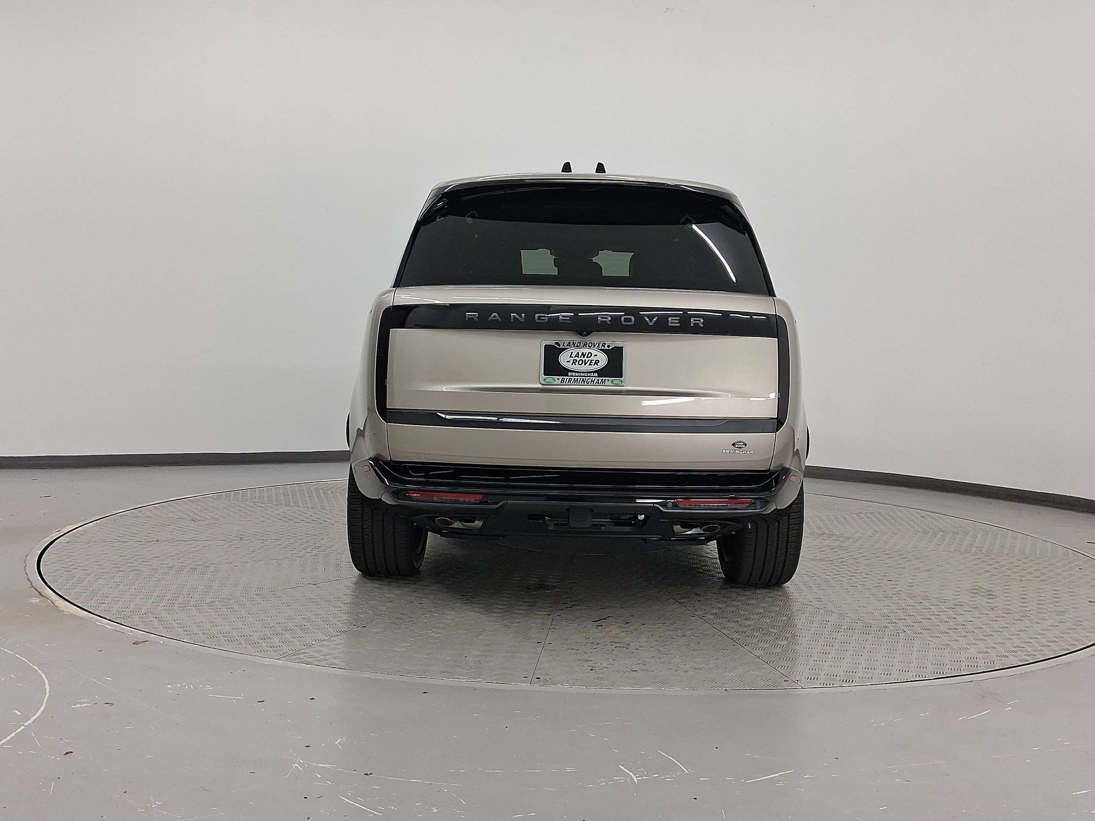 New 2025 Land Rover Range Rover SE image 10