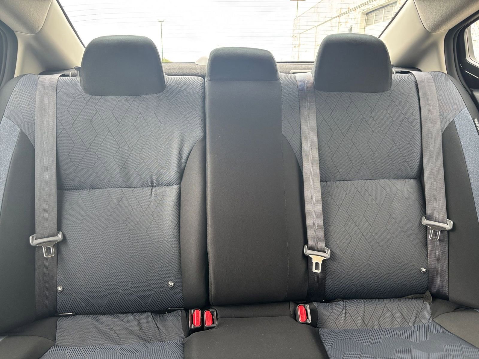 Used 2025 Nissan Versa SV FWD image 36
