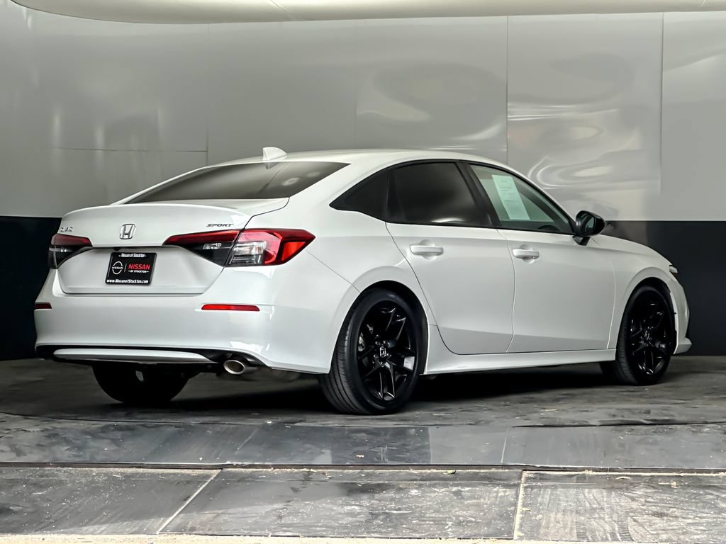 Used 2023 Honda Civic Sport image 3