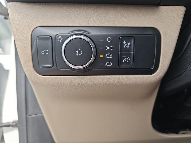 Used 2022 Ford Escape SEL w/ Technology Package image 32
