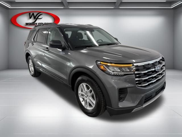 New 2026 Ford Explorer Active image 3