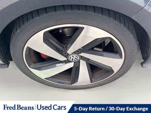 Used 2019 Volkswagen GTI SE image 4