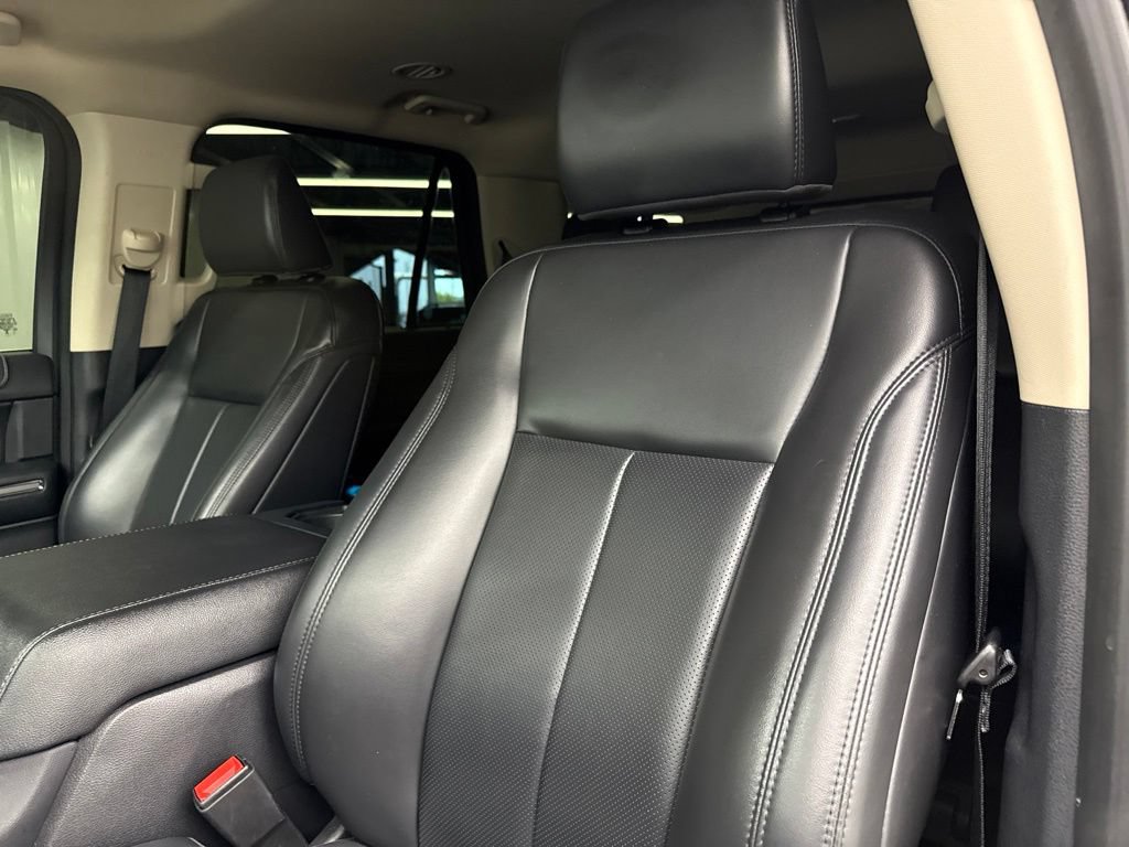 Used 2024 Ford Expedition XLT RWD image 18