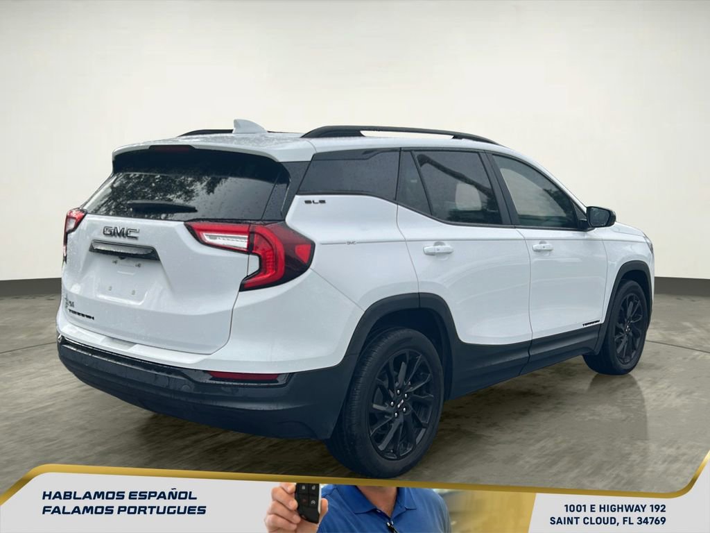 Used 2023 GMC Terrain SLE w/ Driver Convenience Package image 6