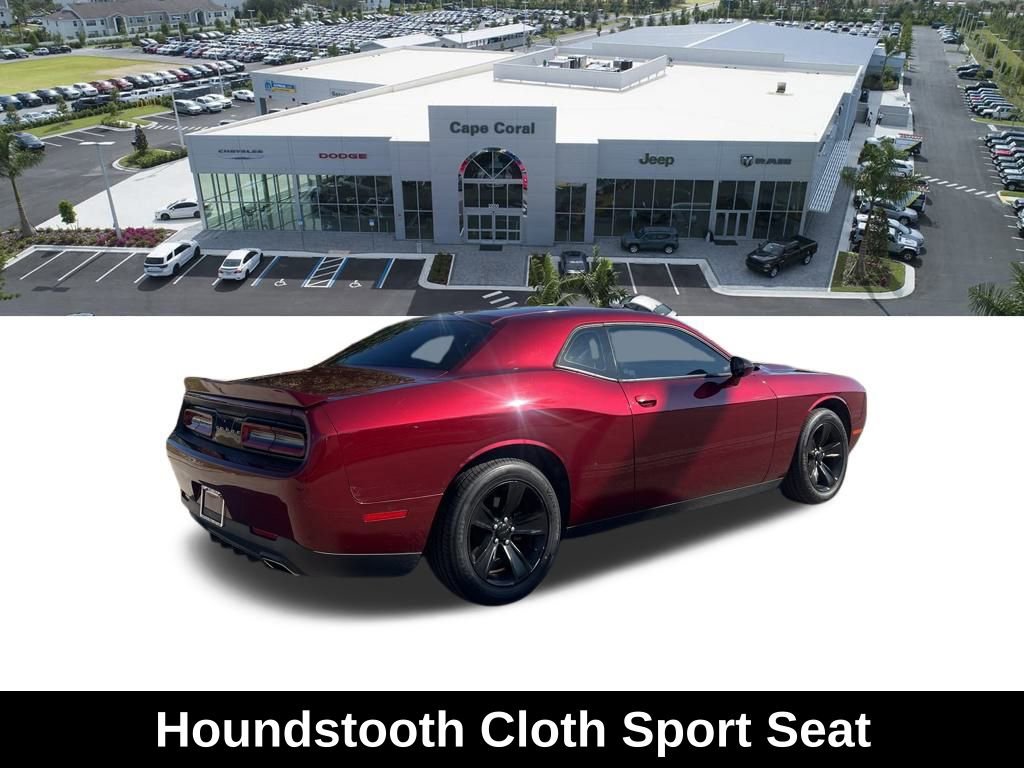 Used 2020 Dodge Challenger SXT RWD image 12