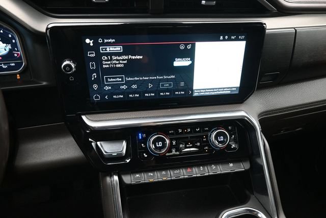 Used 2023 GMC Sierra 1500 Denali w/ Technology Package AWD/4WD image 7