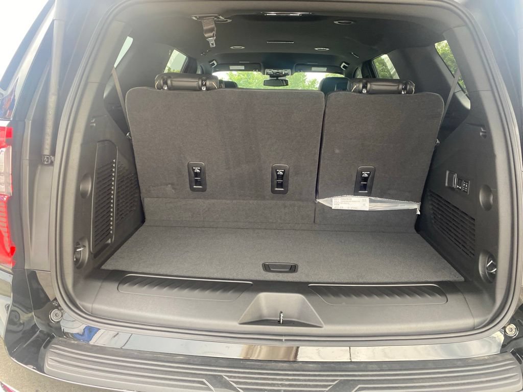 New 2026 GMC Yukon Elevation AWD/4WD image 13