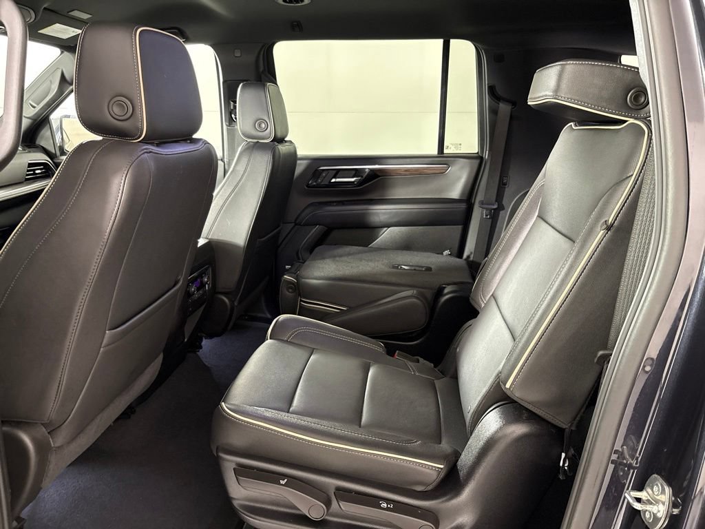 Certified 2025 Chevrolet Suburban Premier AWD/4WD image 29