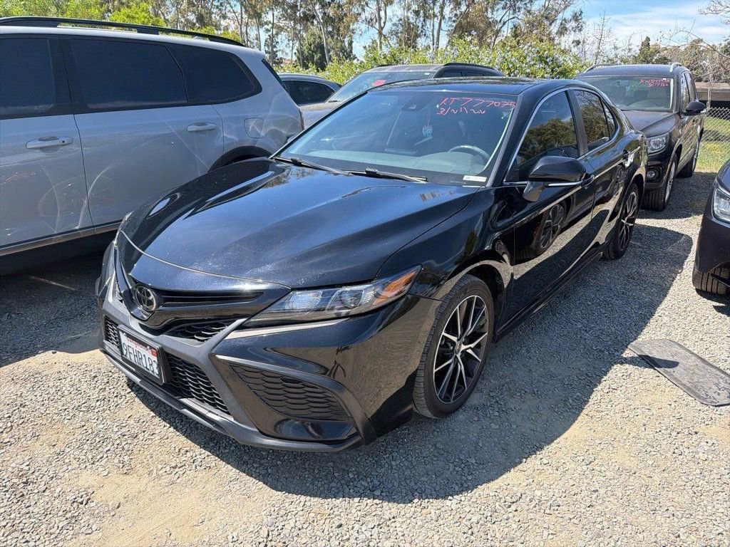Used 2023 Toyota Camry SE