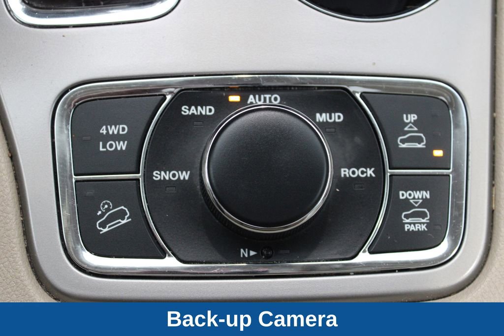 Used 2021 Jeep Grand Cherokee Overland AWD/4WD image 18