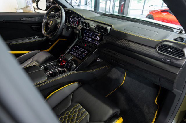 Used 2023 Lamborghini Urus Performante image 58