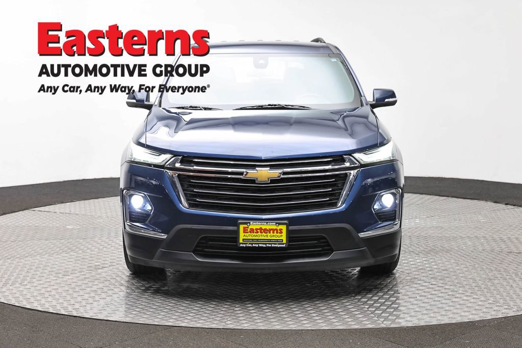 Used 2023 Chevrolet Traverse LT AWD/4WD image 2