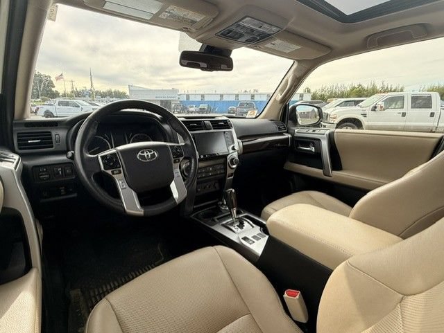 Used 2023 Toyota 4Runner Limited AWD/4WD image 7