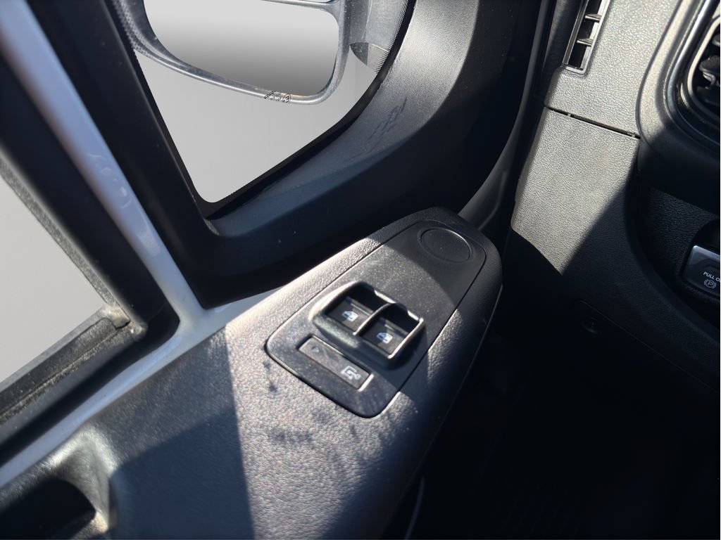 Used 2025 RAM ProMaster 2500 w/ U-Haul Equipment Group FWD image 19