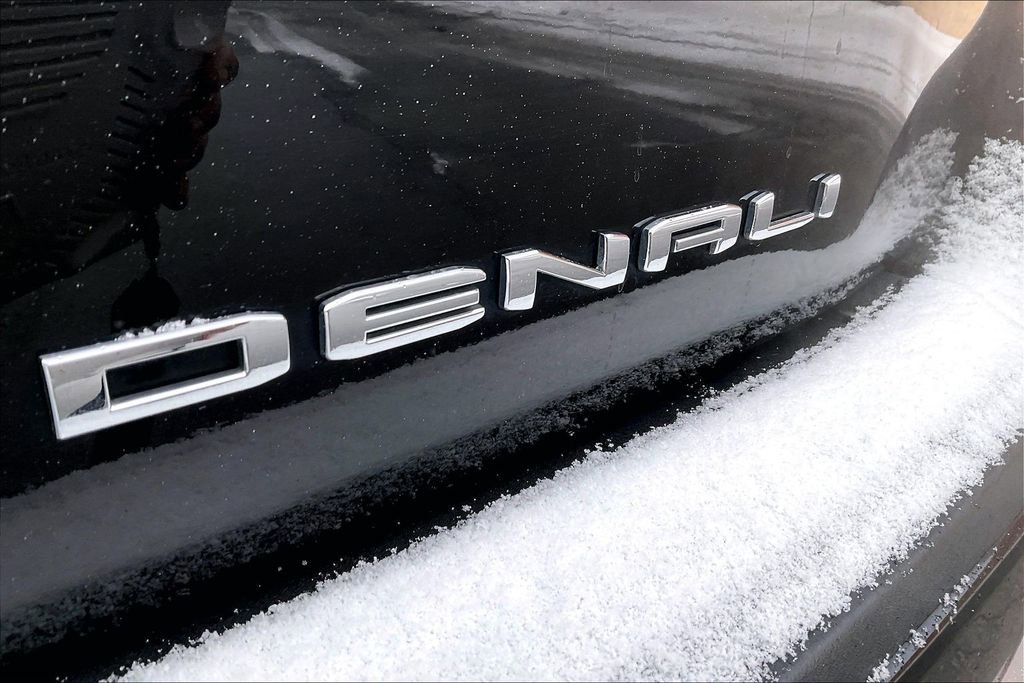 Used 2021 GMC Yukon Denali image 24