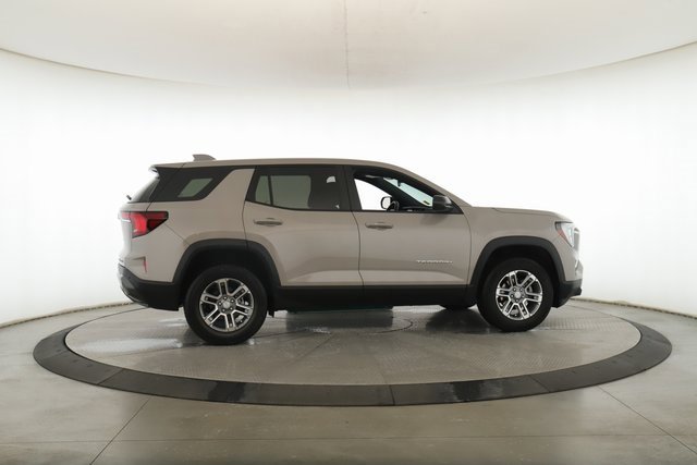 Used 2025 GMC Terrain Elevation image 6