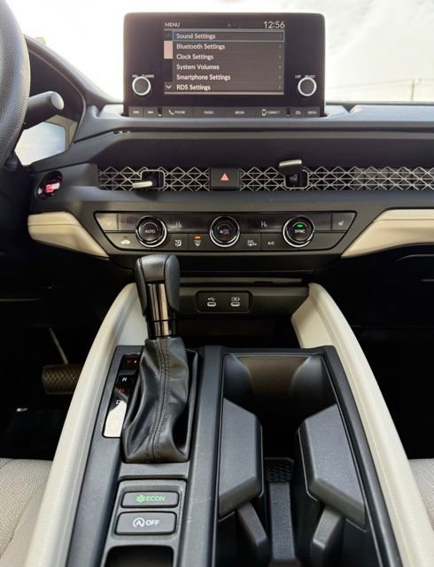 Used 2025 Honda Accord SE image 16