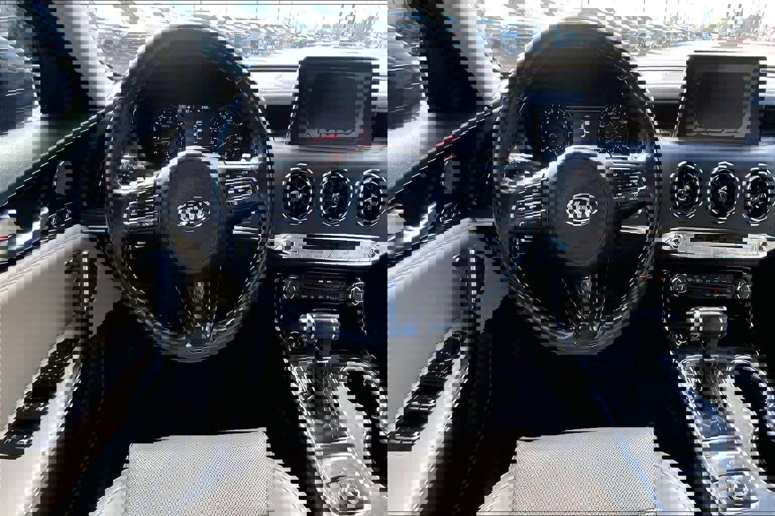 Used 2019 Kia Stinger Premium image 6