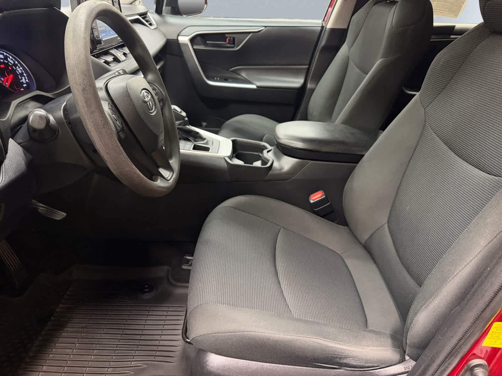 Used 2020 Toyota RAV4 LE w/ All Weather Liner Package AWD/4WD image 15