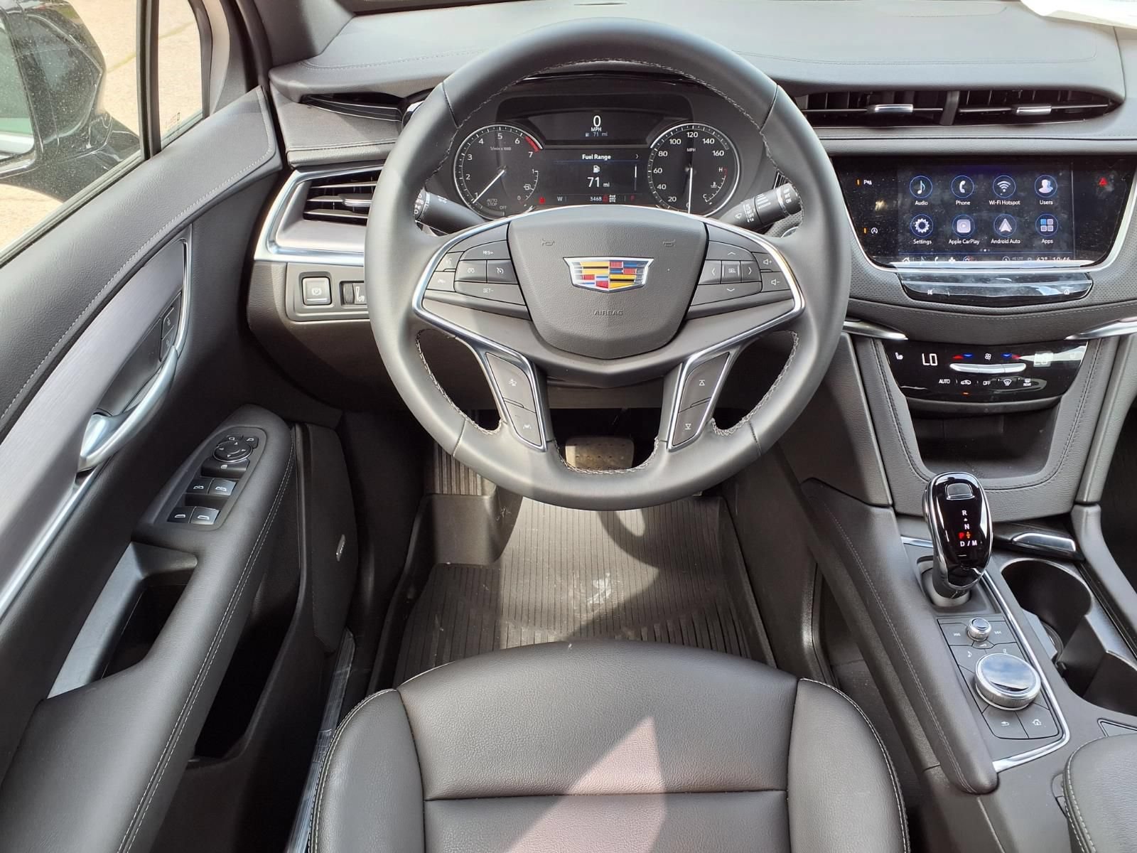 New 2026 Cadillac XT5 Luxury w/ LPO, Floor Liner Package AWD/4WD image 10