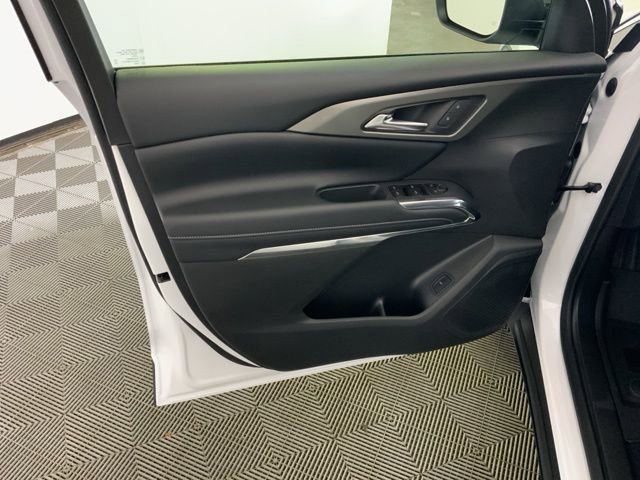 New 2026 Chevrolet Traverse LT w/ Driver Confidence Package image 24