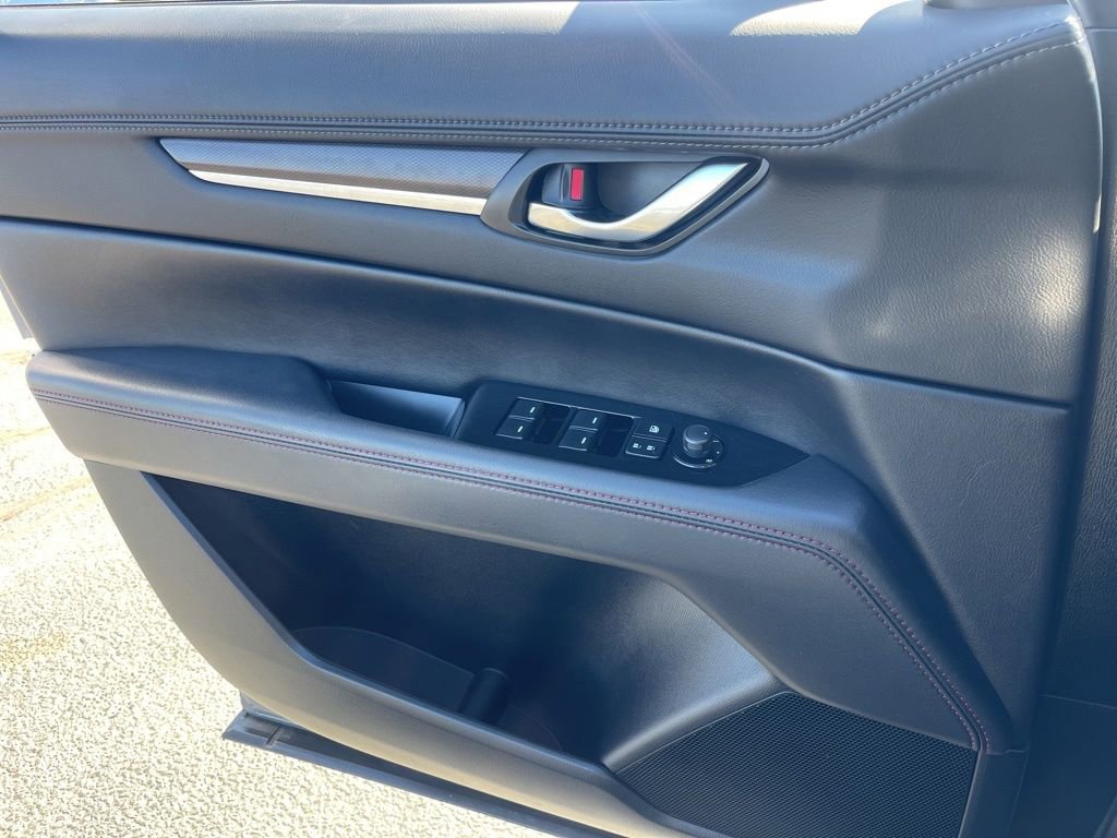 Used 2023 MAZDA CX-5 Carbon Edition image 9