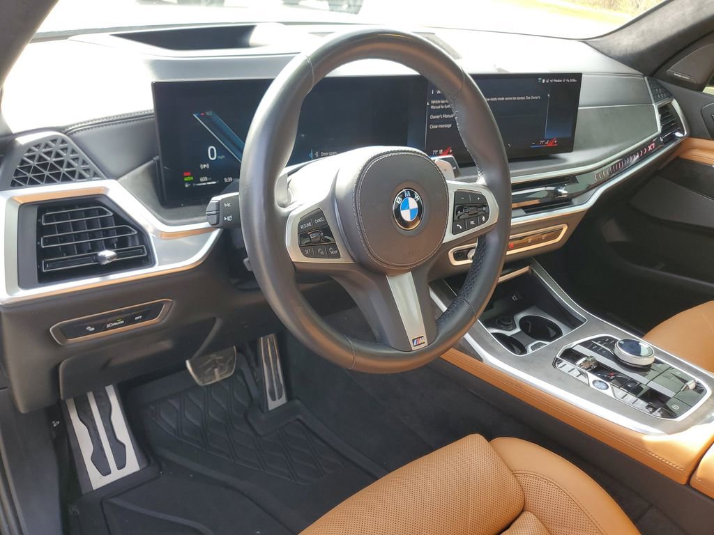 Used 2024 BMW X7 xDrive40i w/ Executive Package AWD/4WD image 15